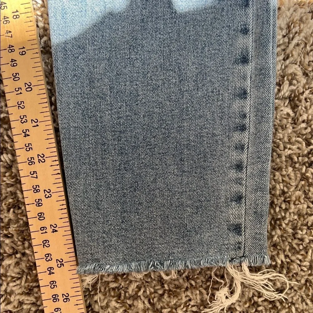 Abercrombie & Fitch  Ultra High-Rise Super Skinny Ankle Jeans in Size 6/ 28